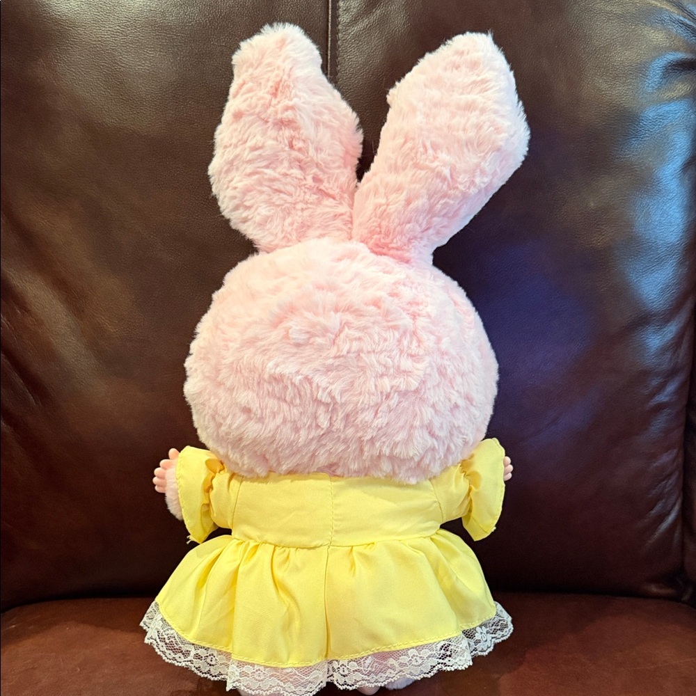 400% Samuel Pink Rabbit - Picture 4 of 6